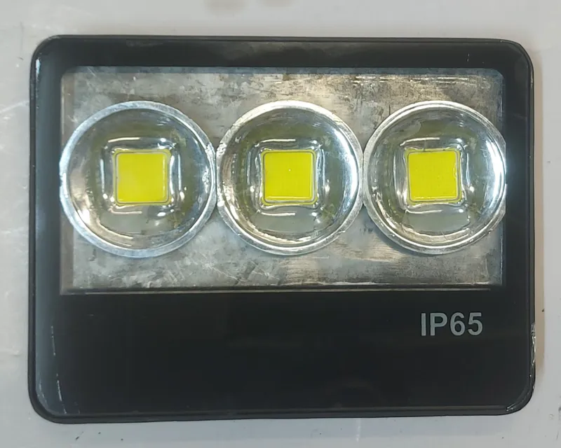 پروژکتور 150 واتی