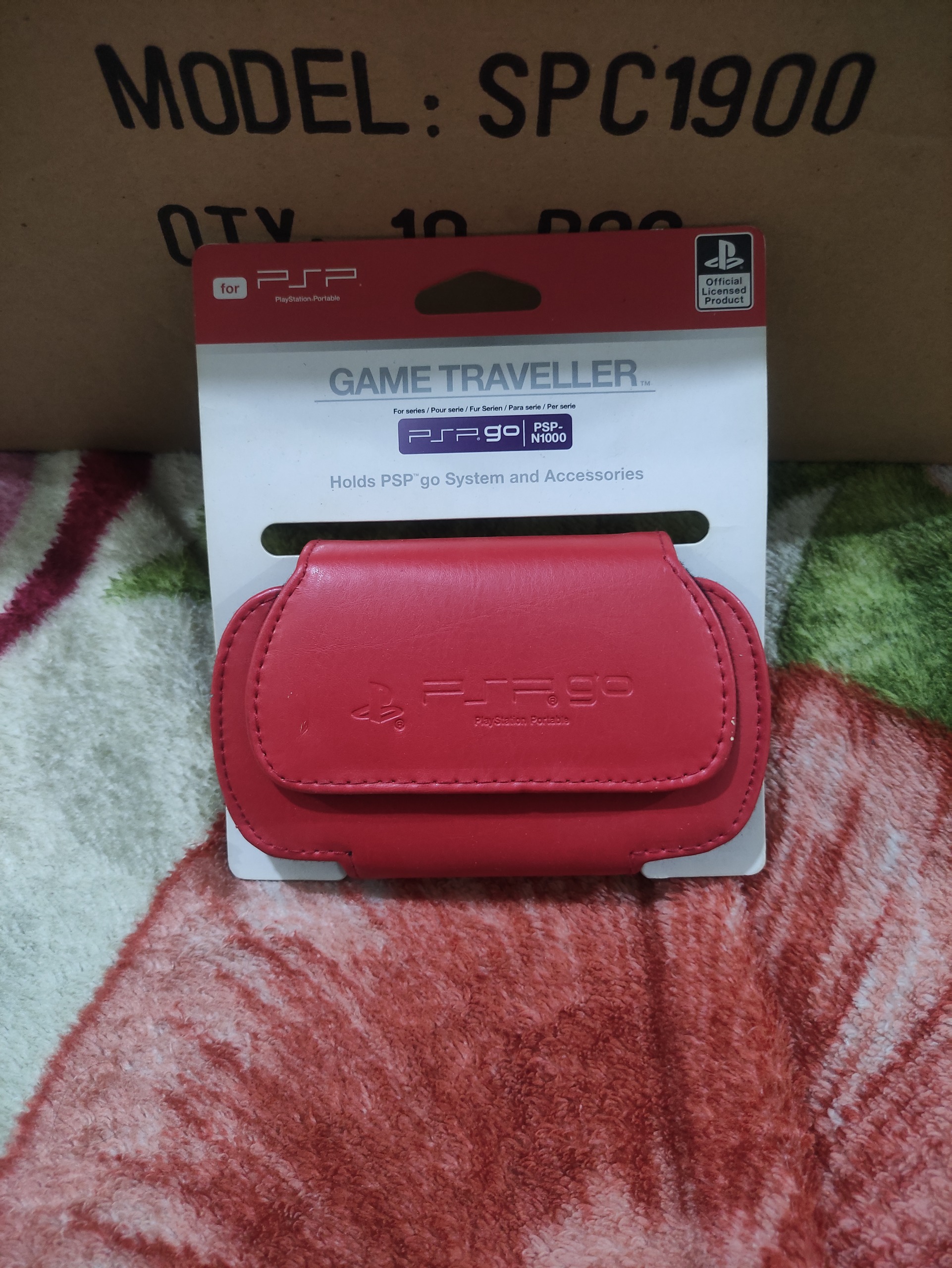 کیف psp go قرمز