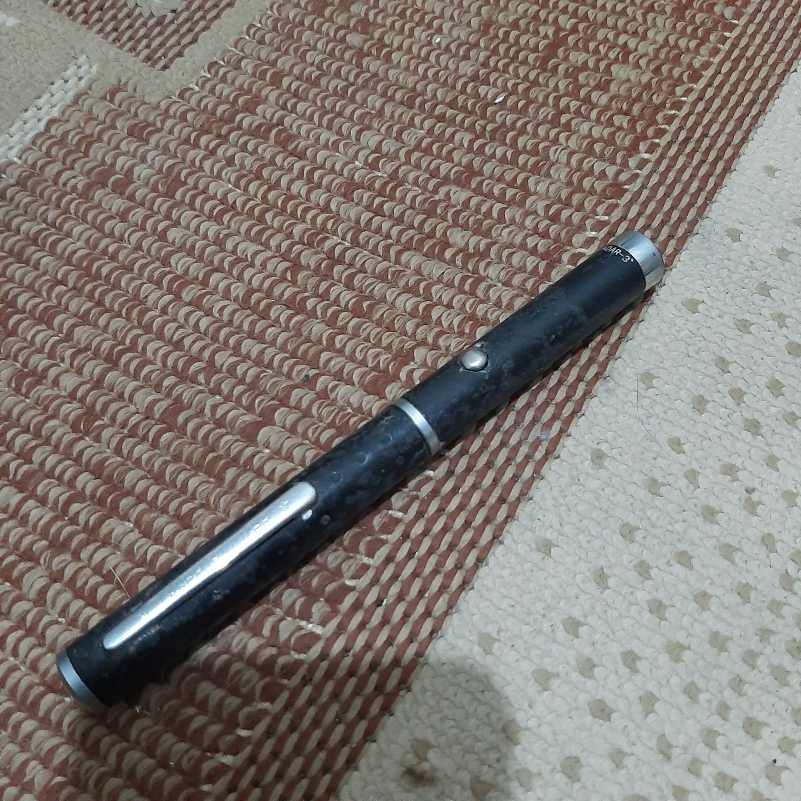 لیزر کوچک خودکاری