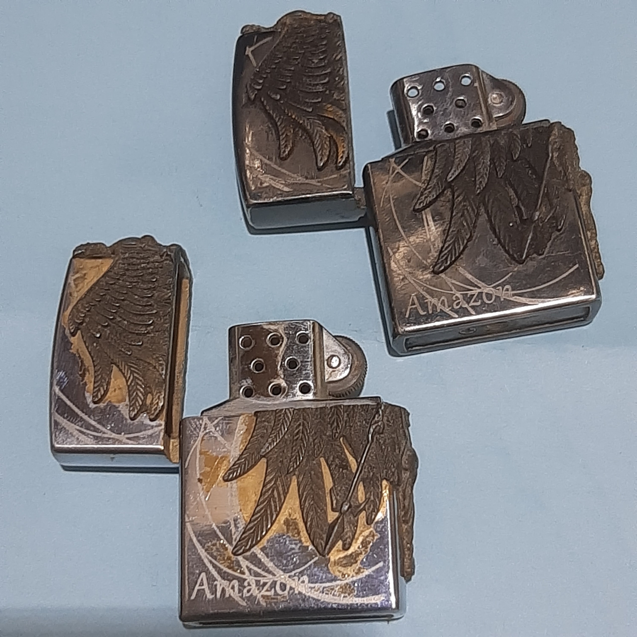 دو فندک طرح زیپو