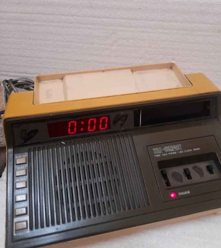 رادیو بسیار قدیمی