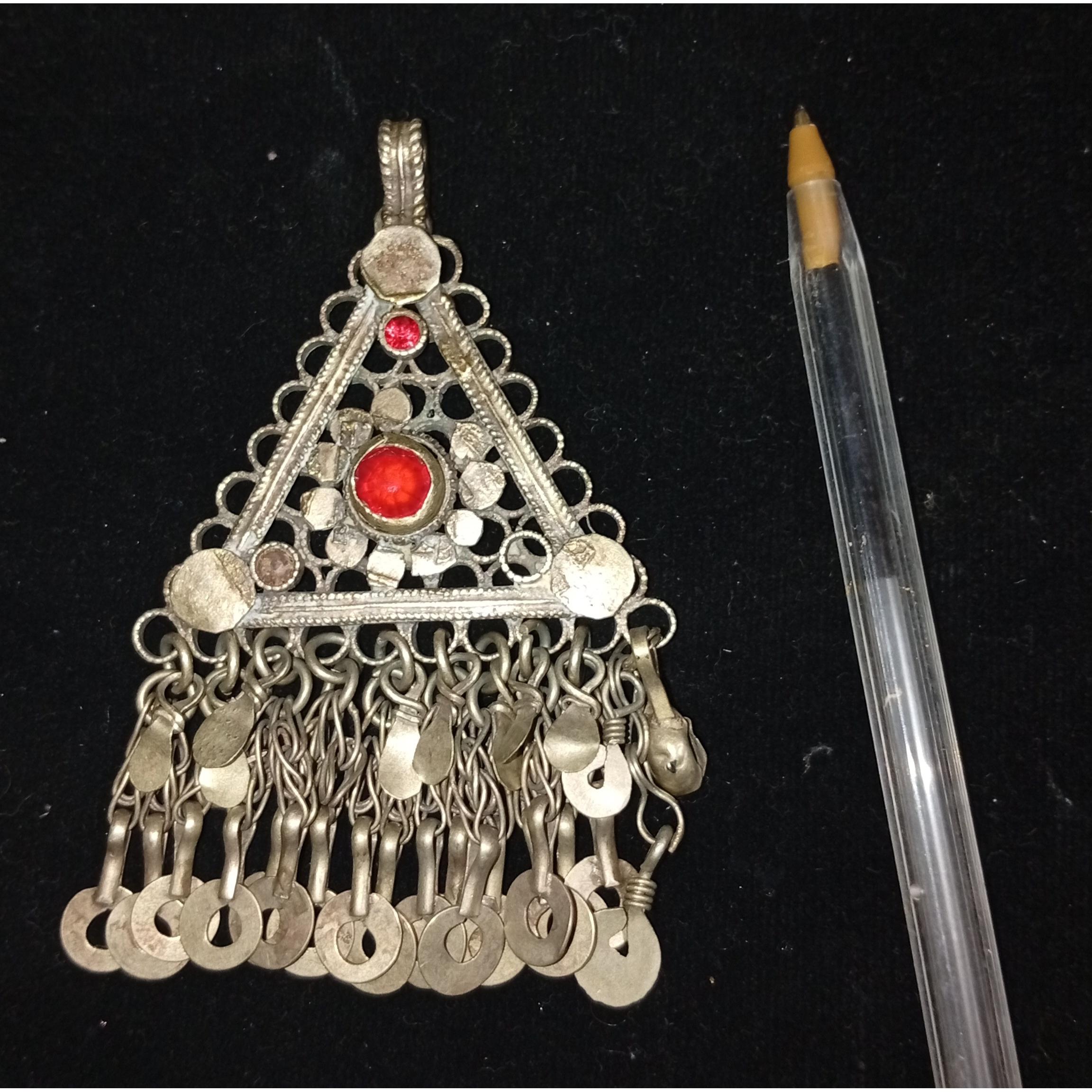 گردنی سنتی کلات نادری
