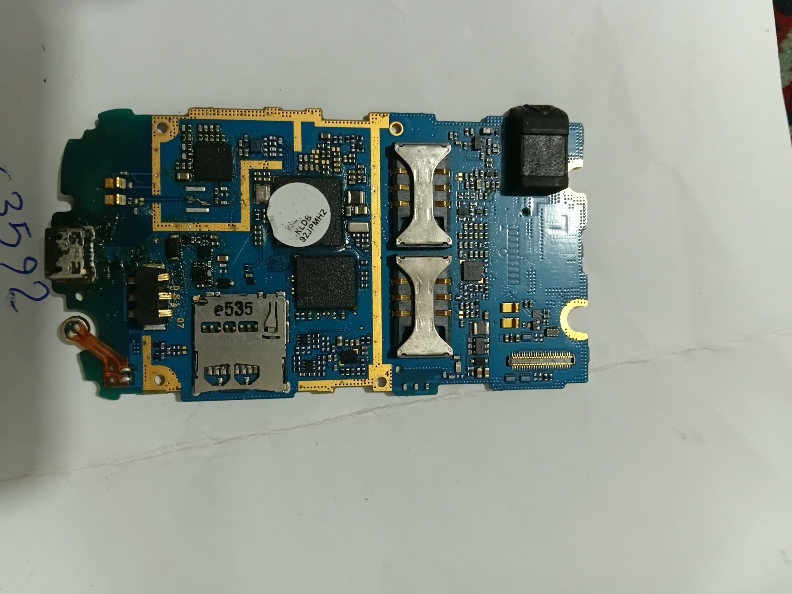 برد سامسونگ c3592 روشن مناسب تعمیرکار