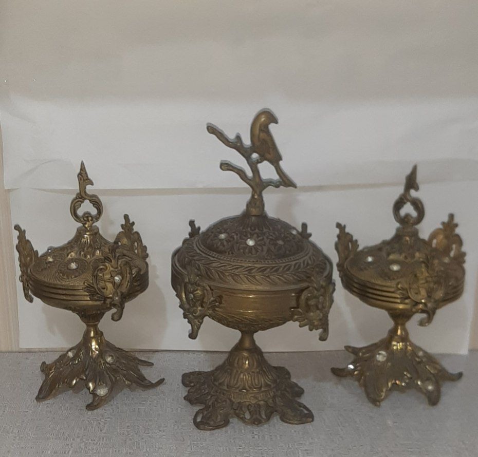 شکلات خوری وقندان برنجی بیش از 5 کیلو