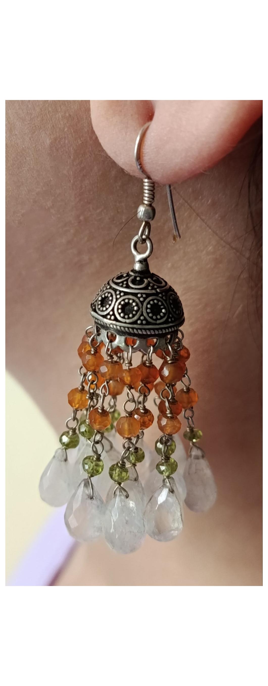 گوشواره کم یاب نقره با سنگ های معدنی