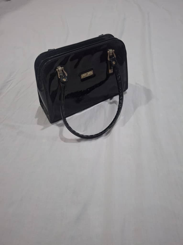 دو عدد کیف زنانه مجلسی سرمه ای و مشکی