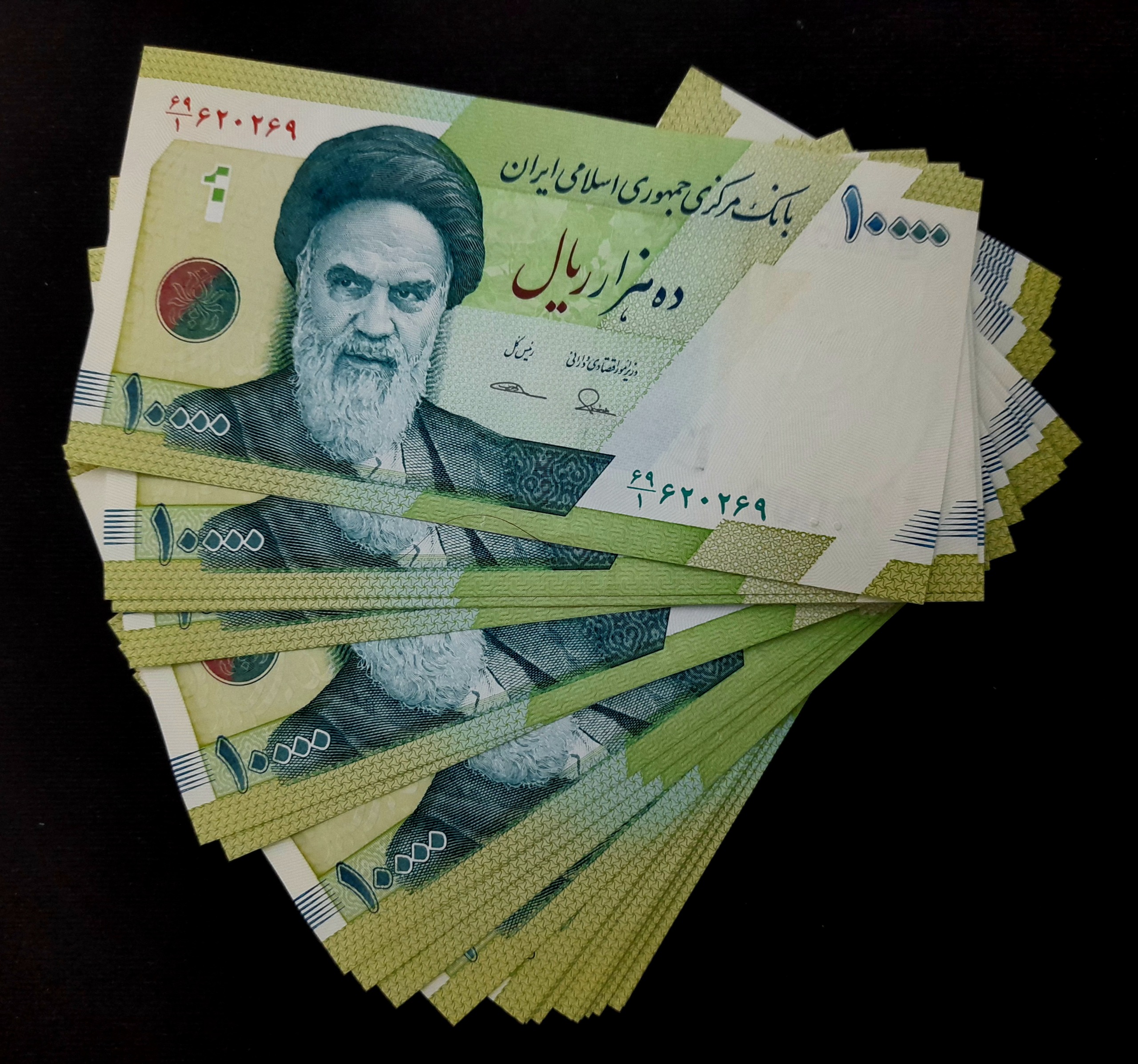 42 جفت هزار تومانی حافظ