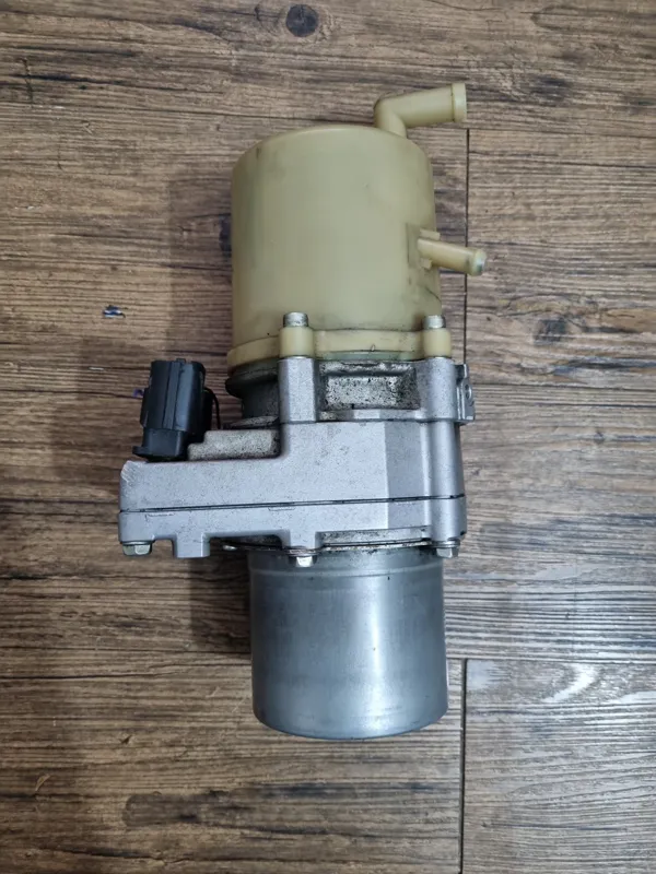 پمپ هیدرولیک مزدا 3