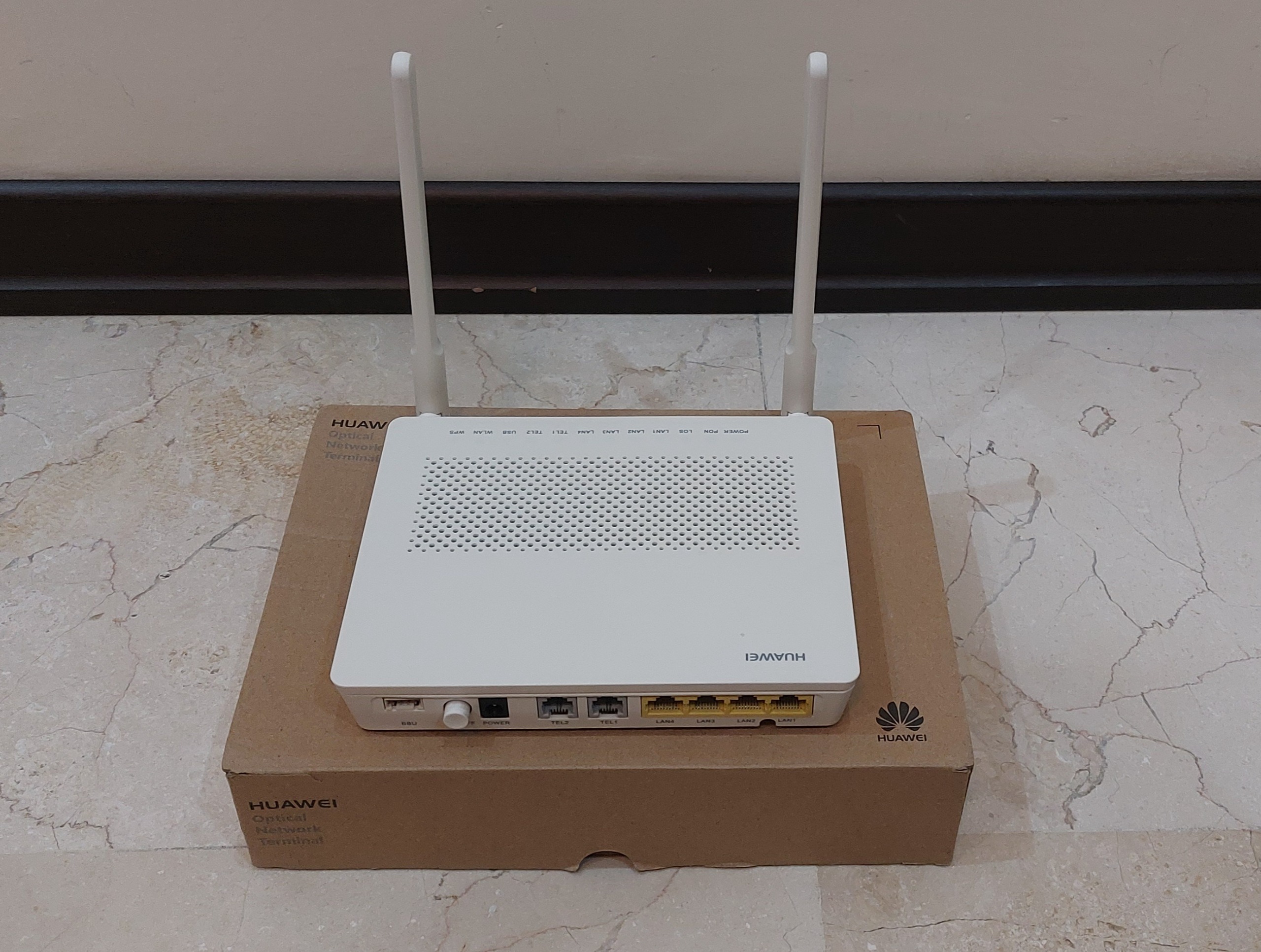 مودم فیبر نوری هواوی مدل Life HG8245H-APC