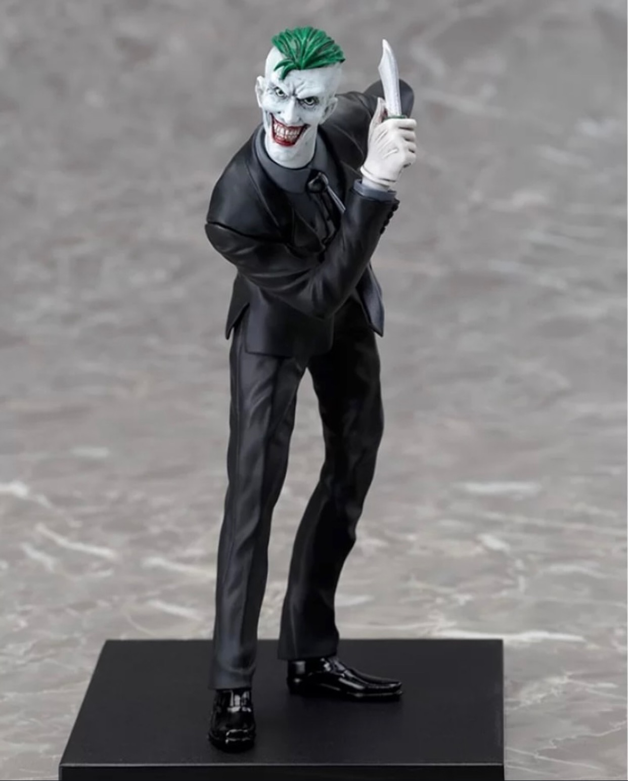 مجسمه جوکر new 52 joker