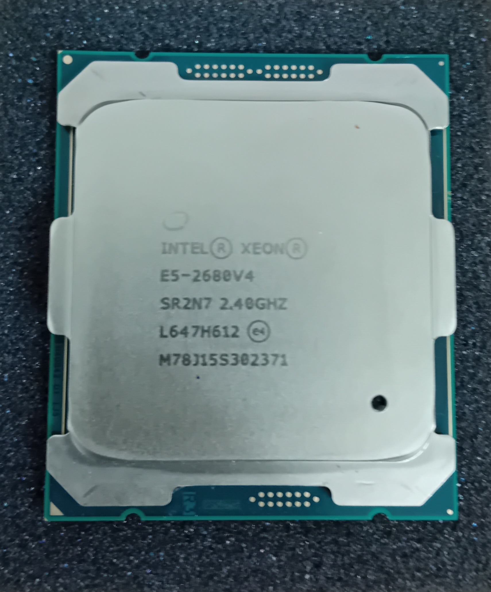 Xeon E5-2680 V4