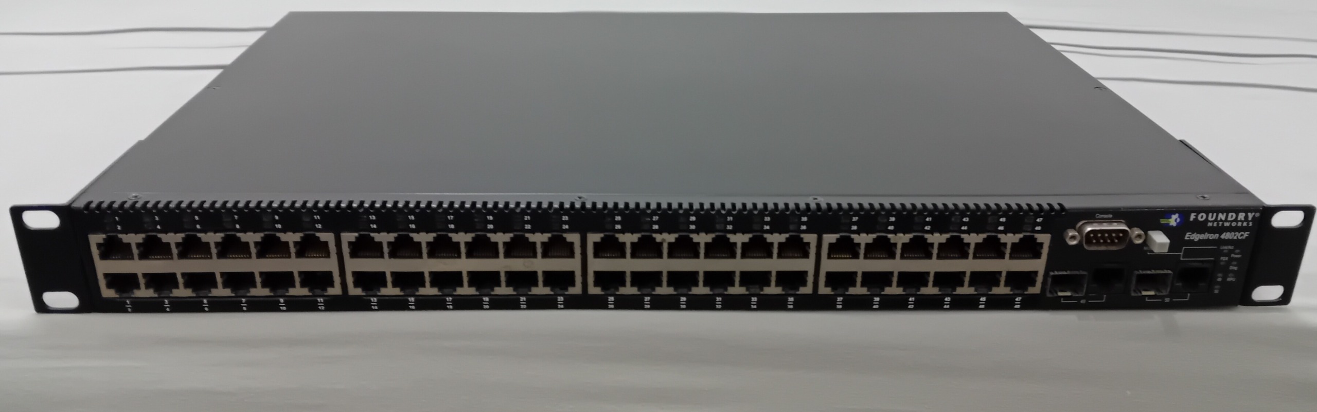 هاب سوییچ شبکه رک مونت   foundry 48port