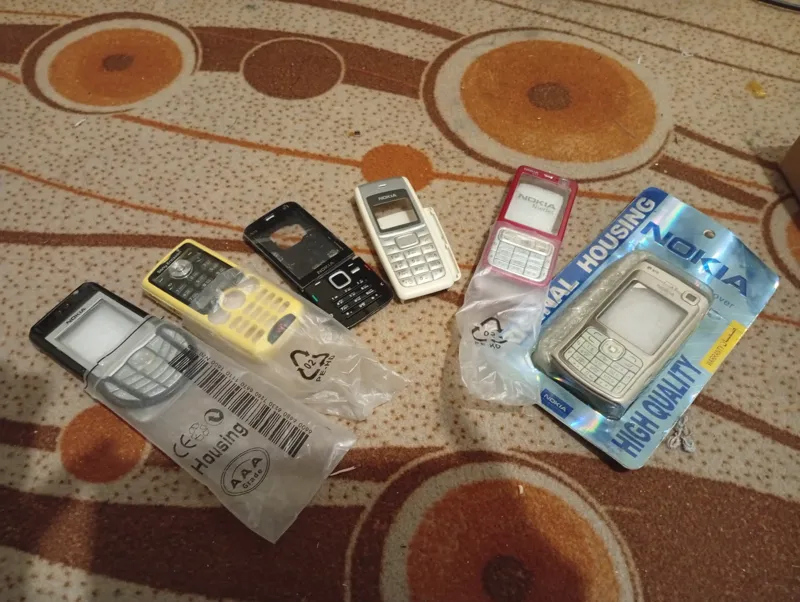 قاب موبایل قدیمی