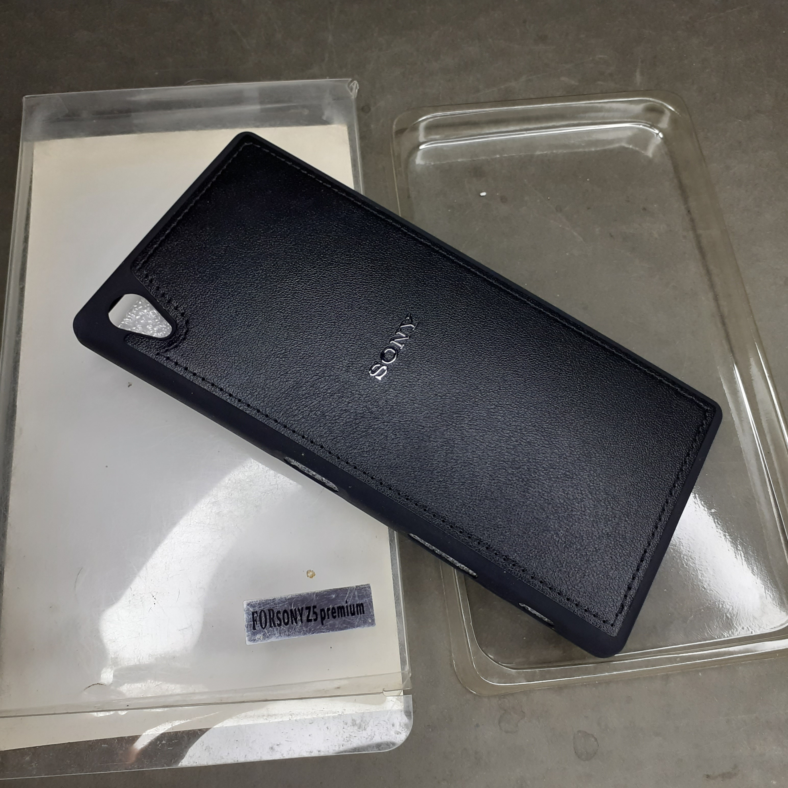 قاب طرح چرم sony z5 premium