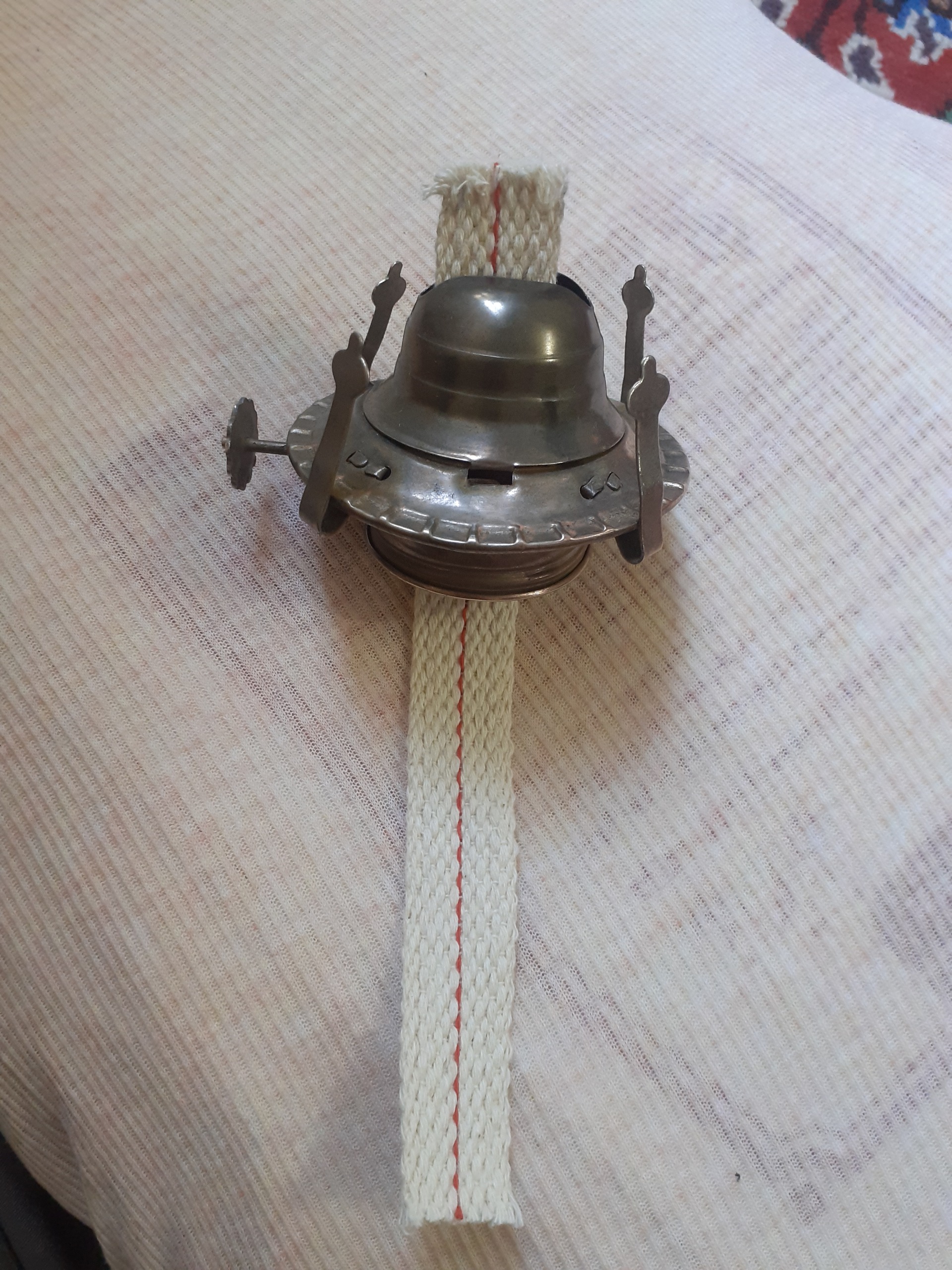 موتور چراغ قدیمی و فتیله نو داخلش (کد63)