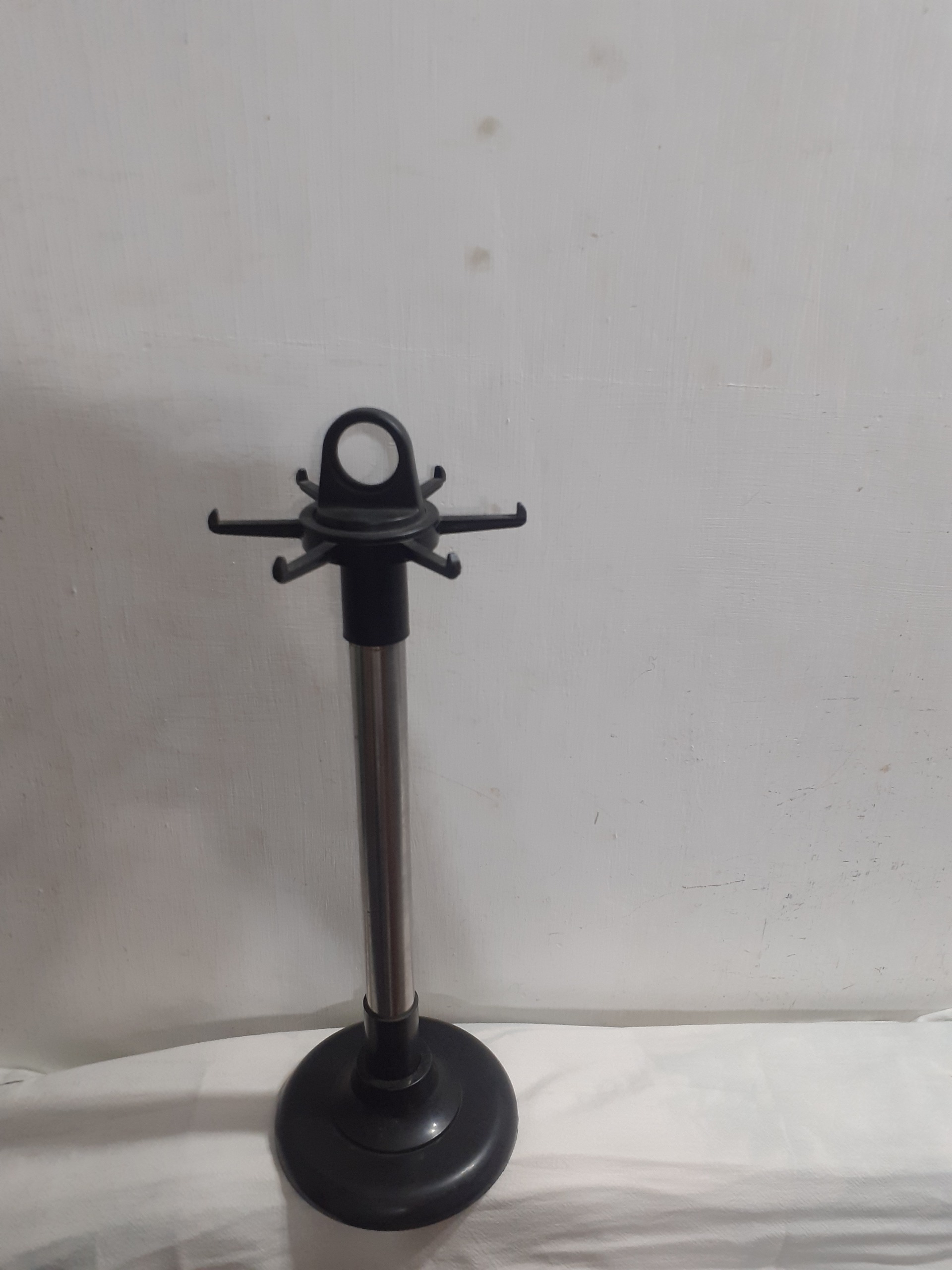 آویز کفگیر و ملاقه برای آشپزخانه هر خونه ای $154