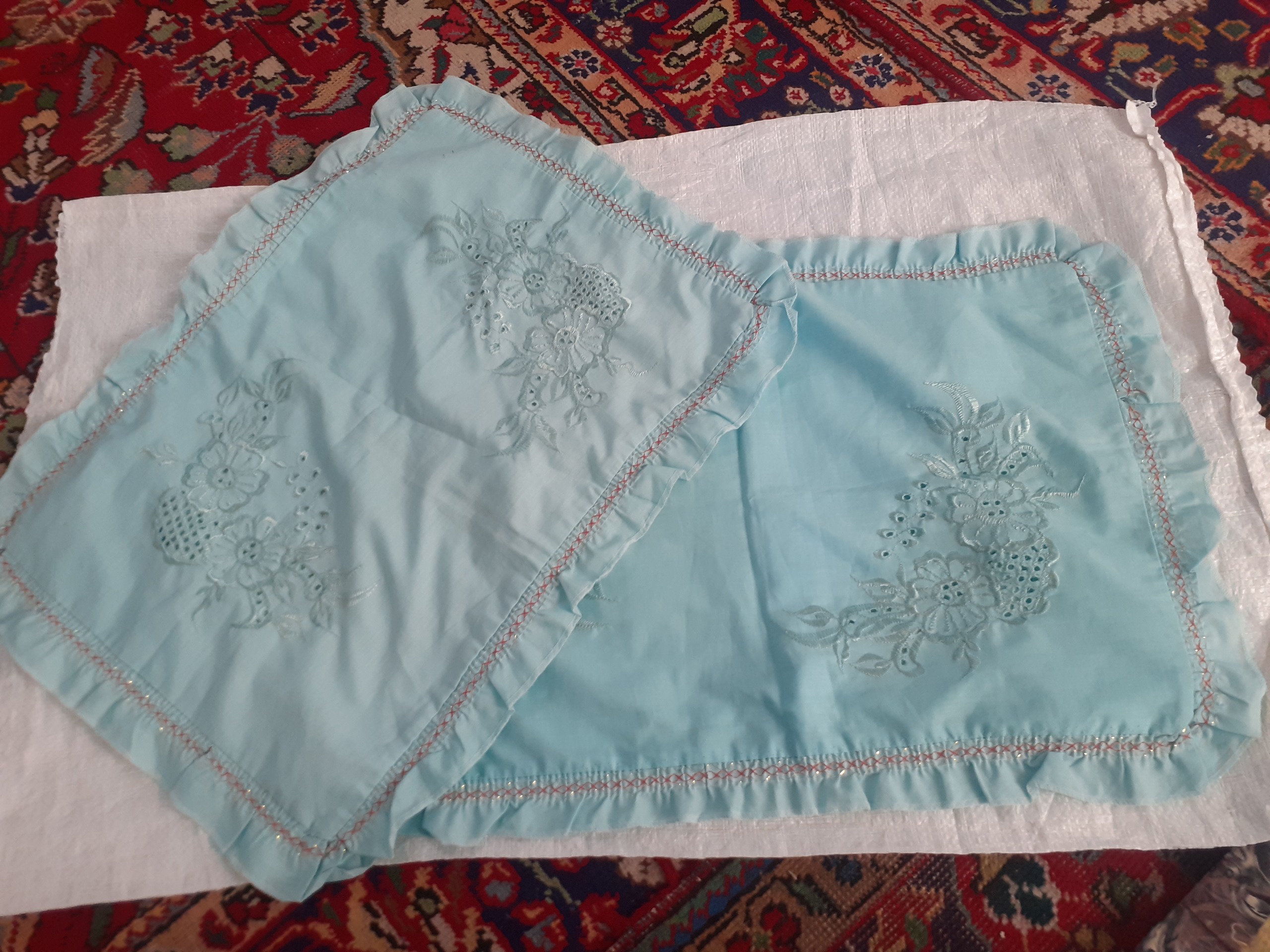 یک جفت روبالشی دست دوز خوش رنگ جفتی 160هزار