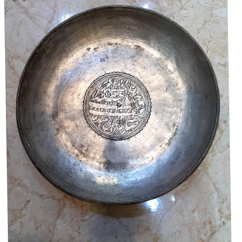 بشقاب مسی پایه دار دستساز دوره رضا شاه بکر عالی