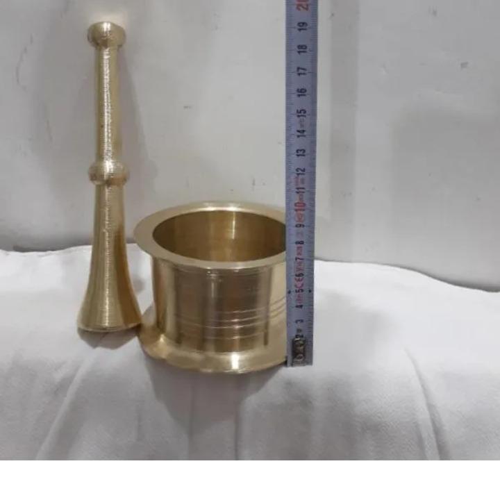 هاون برنجی 1/300 کیلو قابل استفاده و دکوری$98