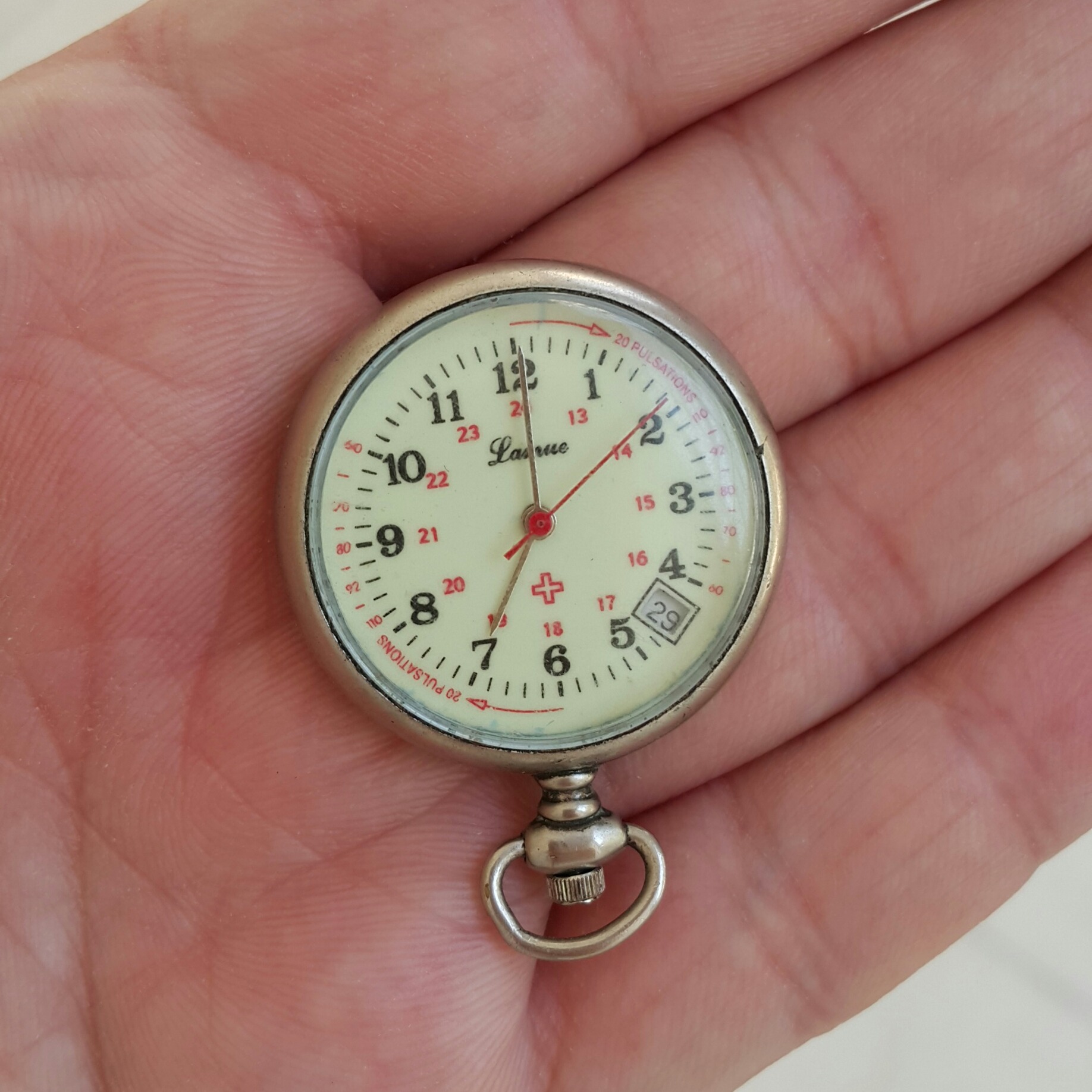 ساعت جیبی کوچک بسیار عالی و شب نما