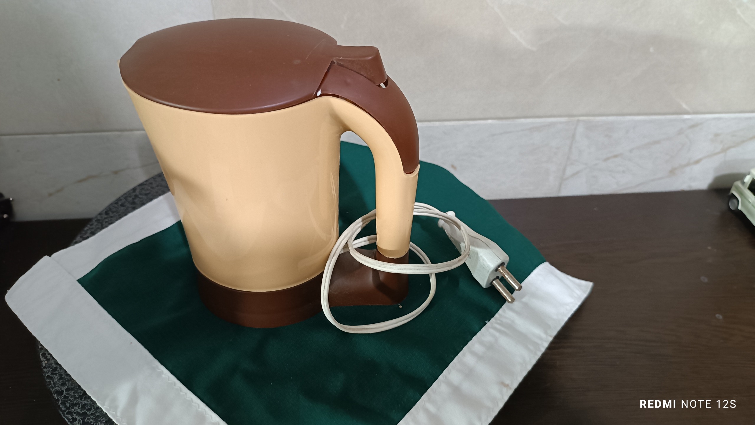 مزایده قهوه ساز و کتری برقی مسافرتی ساخت ترکیه