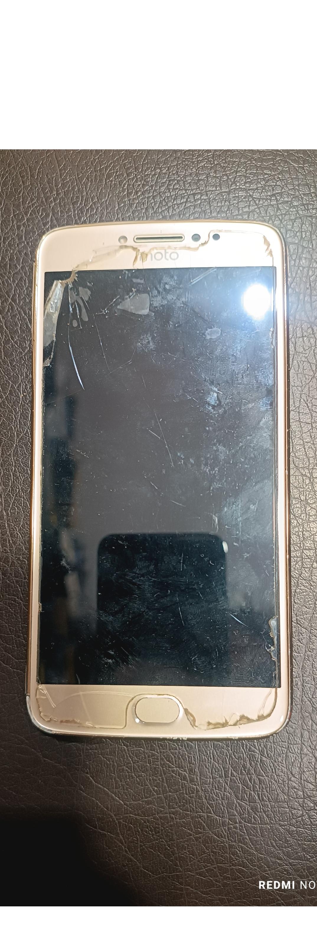 گوشی موبایل موتورولا مدل Moto E4 plus معیوب