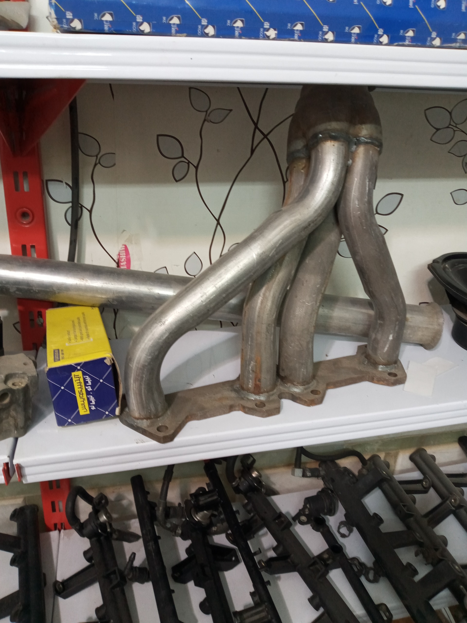 هدرز پژو 1800