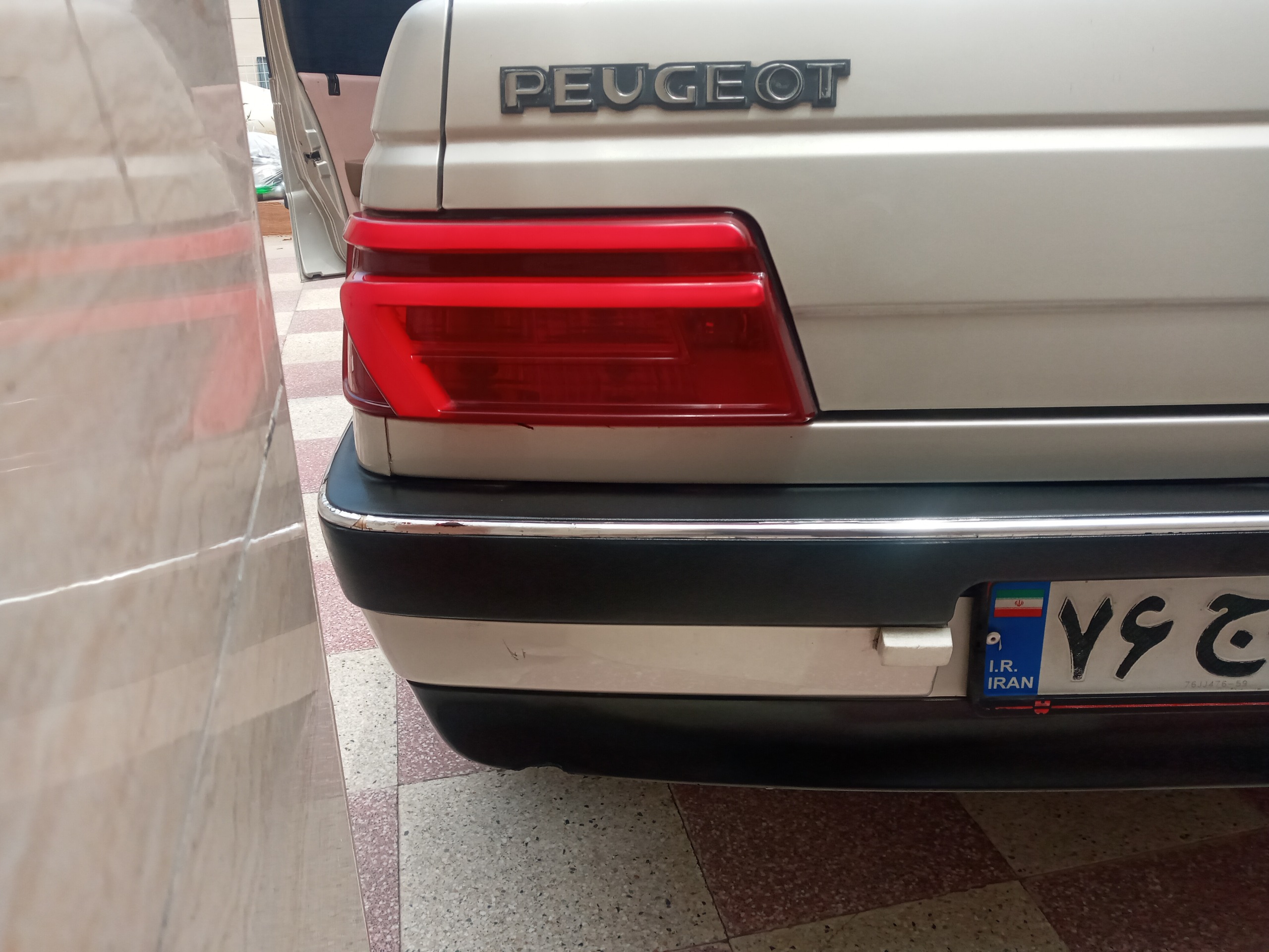 خطر عقب پژو