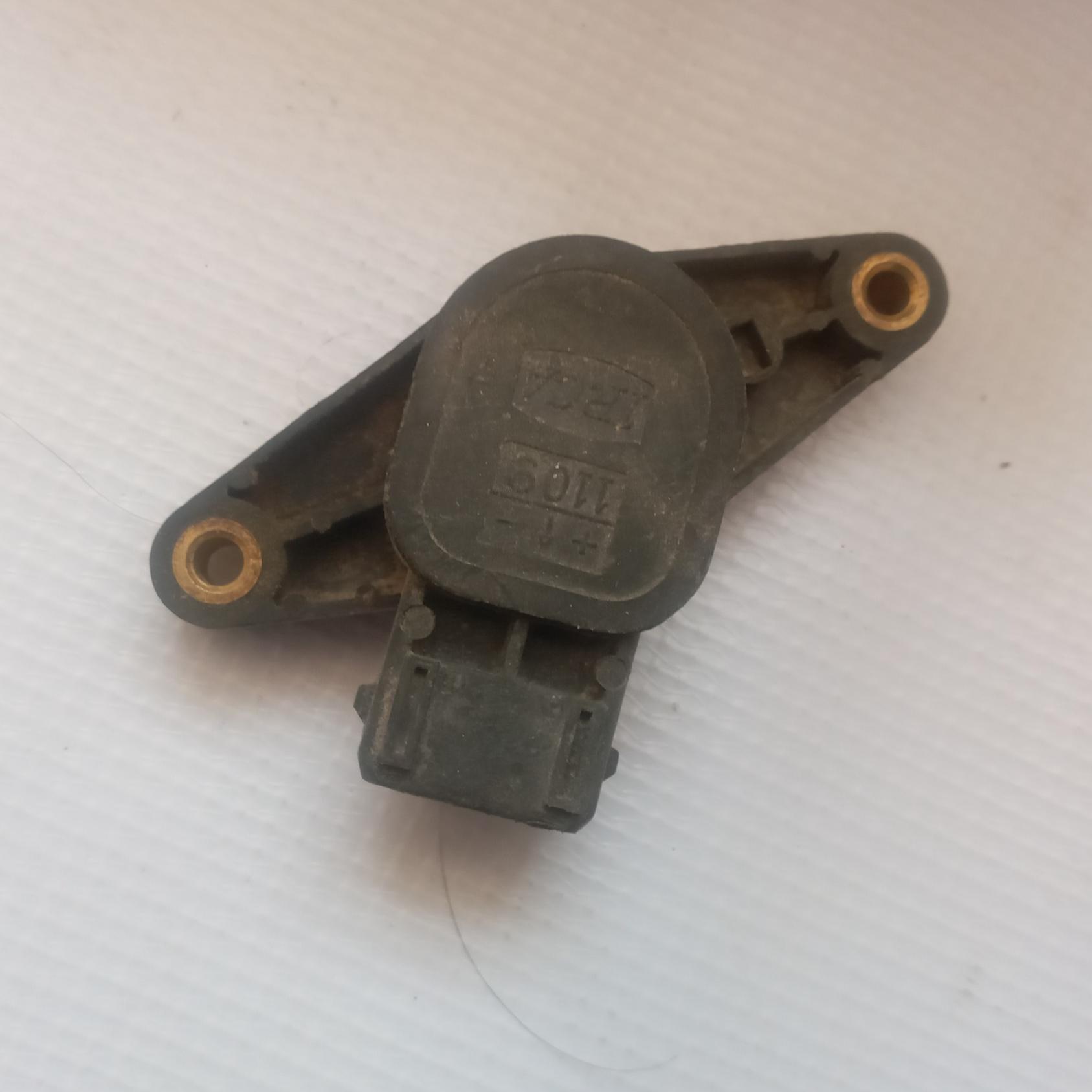 سنسور دریچه گاز شمع کج