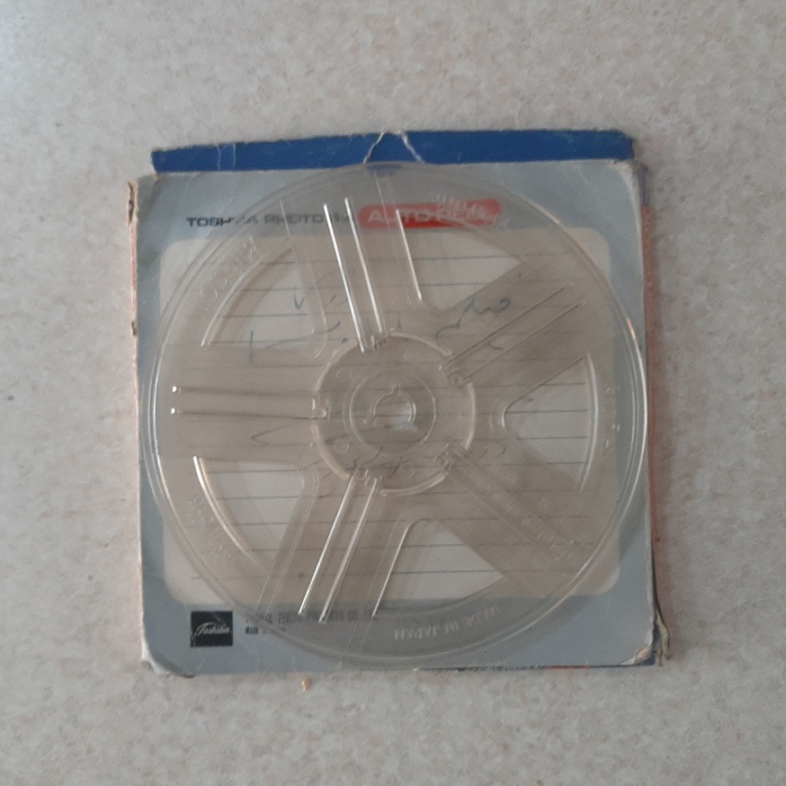 حلقه خالی کریستالی توشیبا با جعبه درحد نو