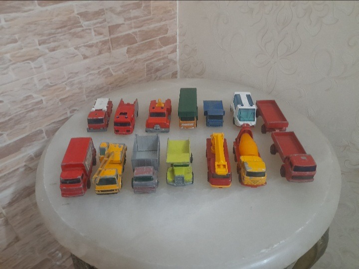 ماشین بازی فلزی قدیمی انگلیسی