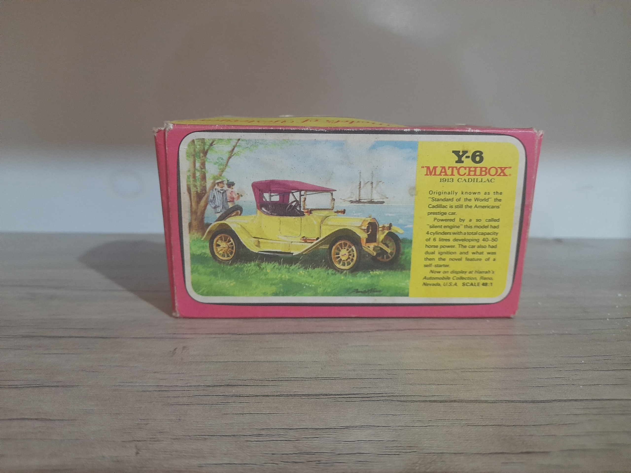 ماشین فلزی قدیمی مچباکس انگلیس