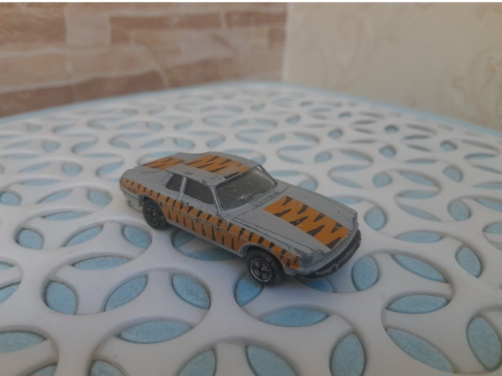 ماشین فلزی قدیمی کورگی انگلیس