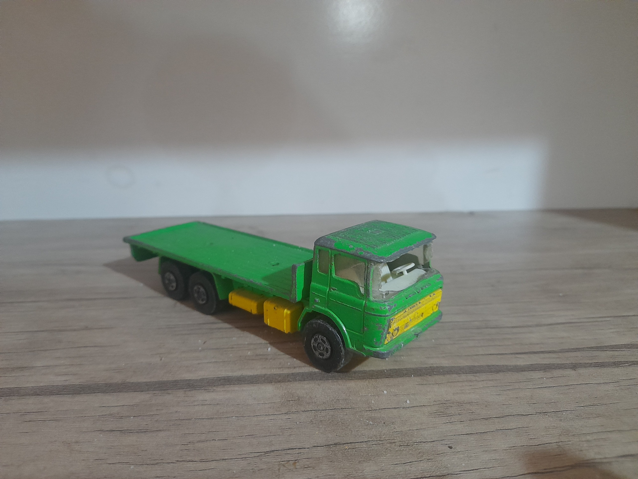 کامیون فلزی قدیمی مچباکس انگلیسی