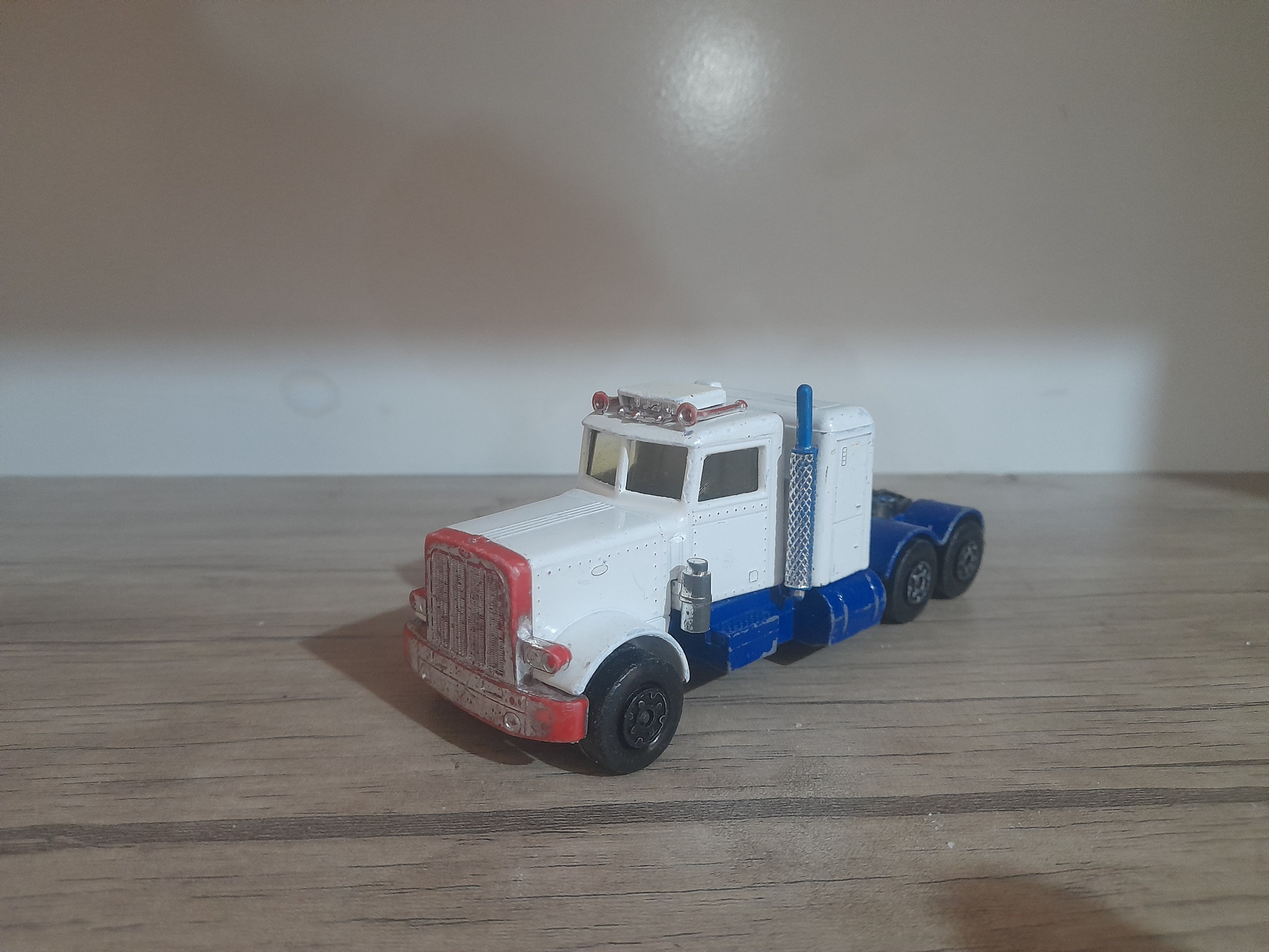 ماشین بازی قدیمی مچباکس انگلیسی