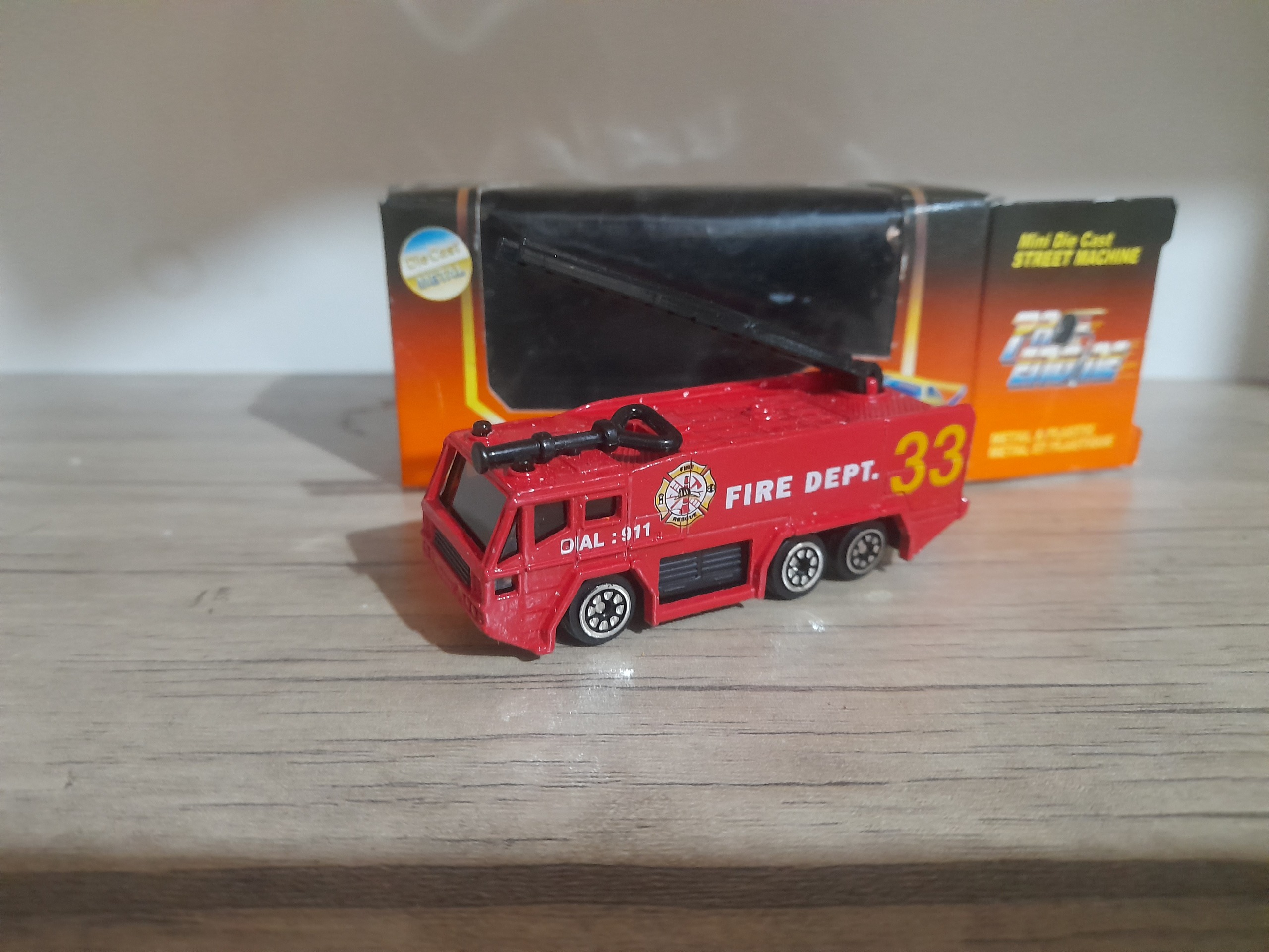 ماکت فلزی آتشنشانی قدیمی