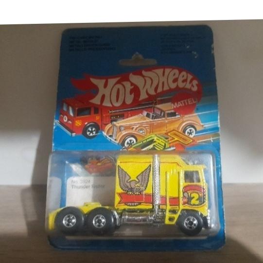 کامیون فلزی قدیمی هات ویلز