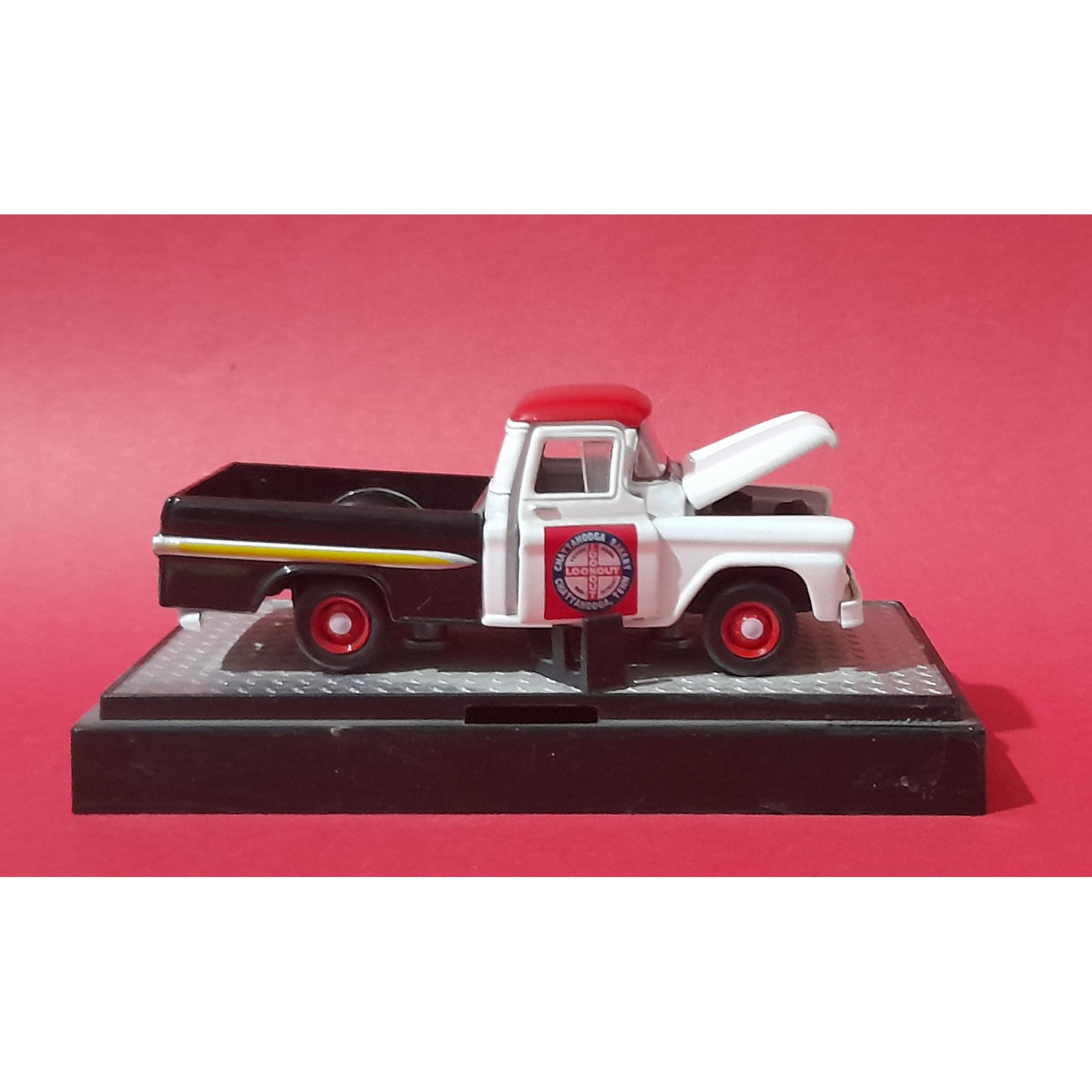 ماکت شورولت آپاجی