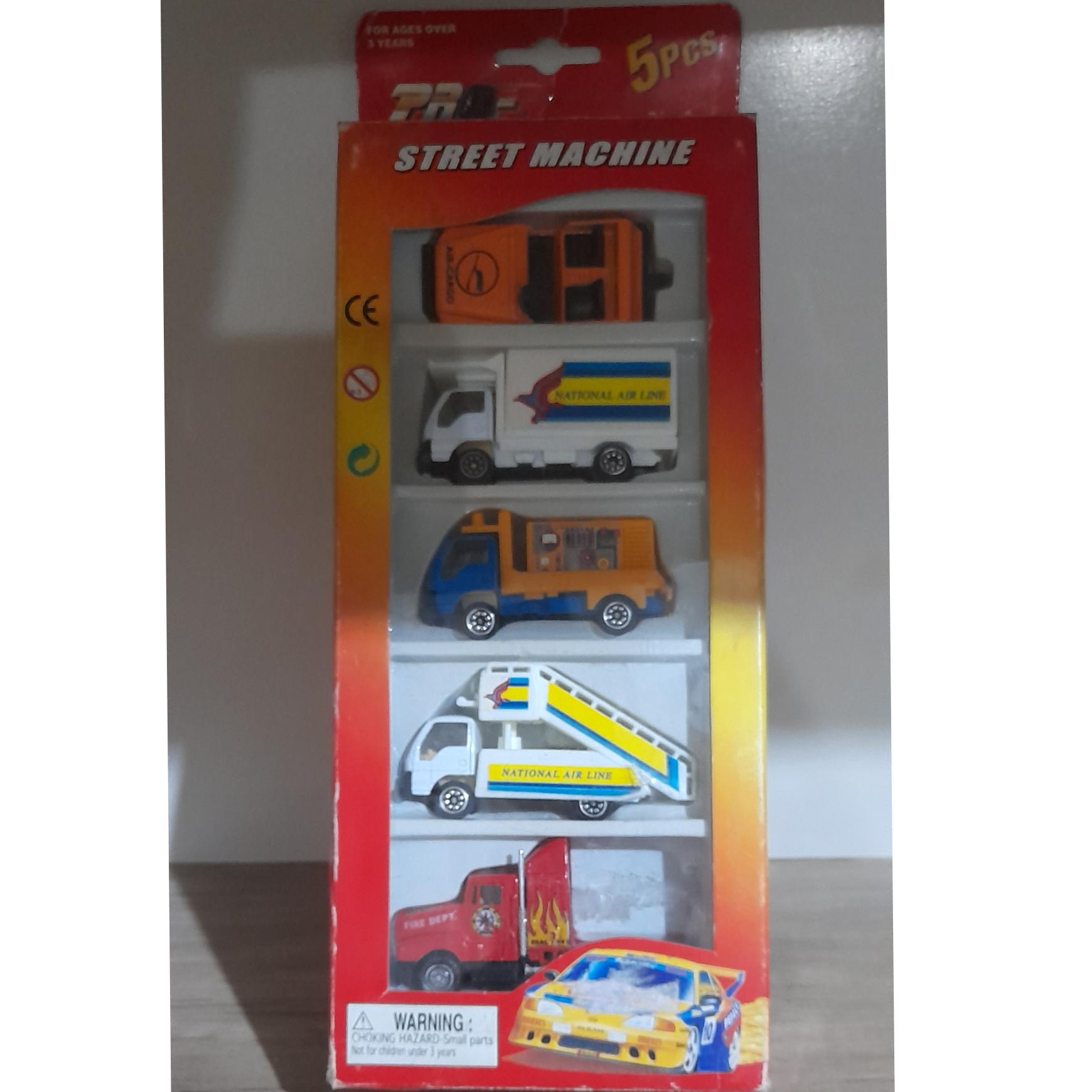 ماشین فلزی قدیمی