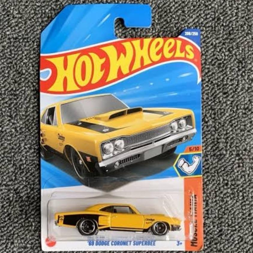 ماکت ماشین فلزی هاتویلز Dodge Coronet 69