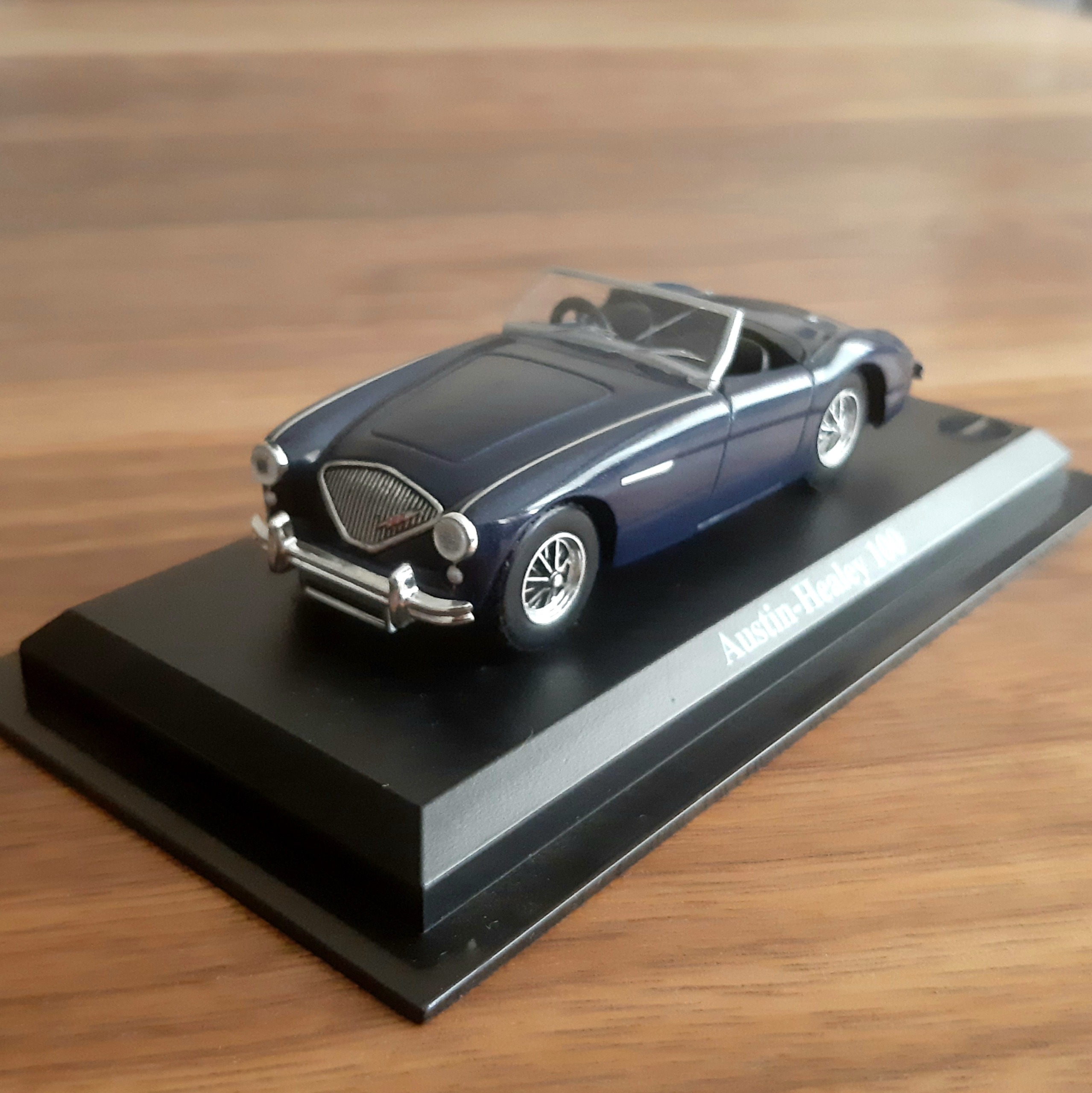 ماکت ماشین فلزی 1/43 Austin Healy