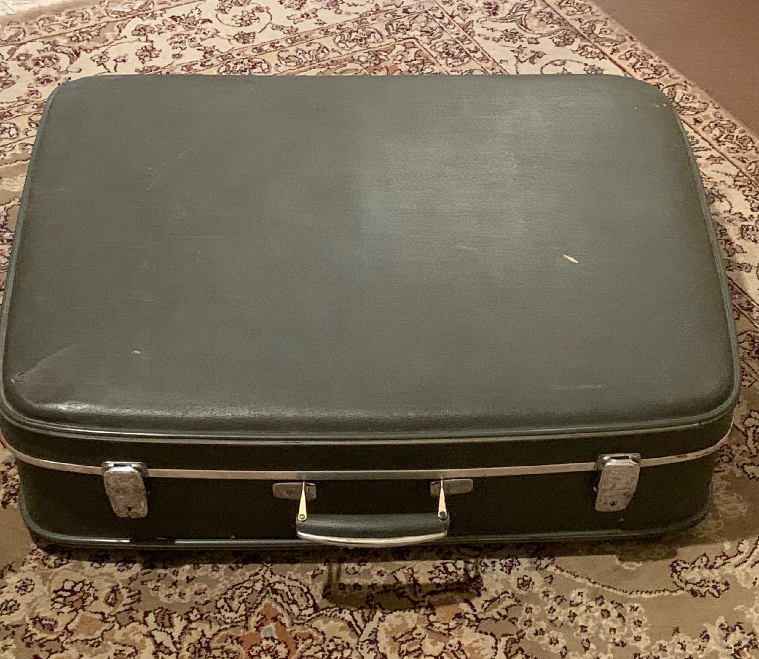چمدان آنتیک بزرگ
