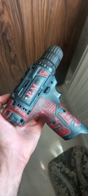 پیچ گوشتی شارژی pm