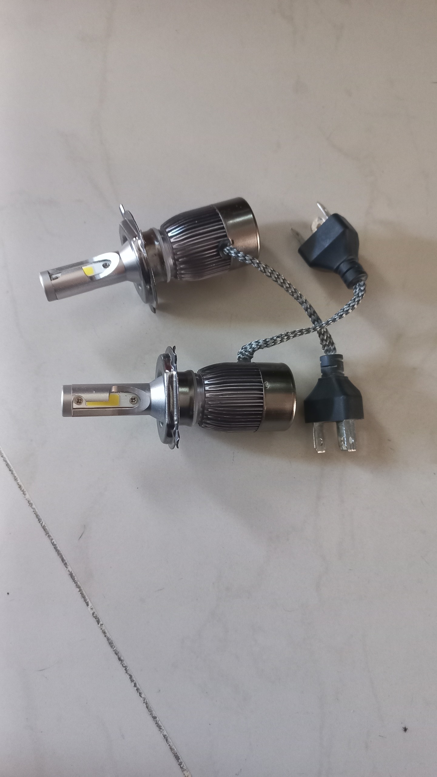 هدلایت پایه h4