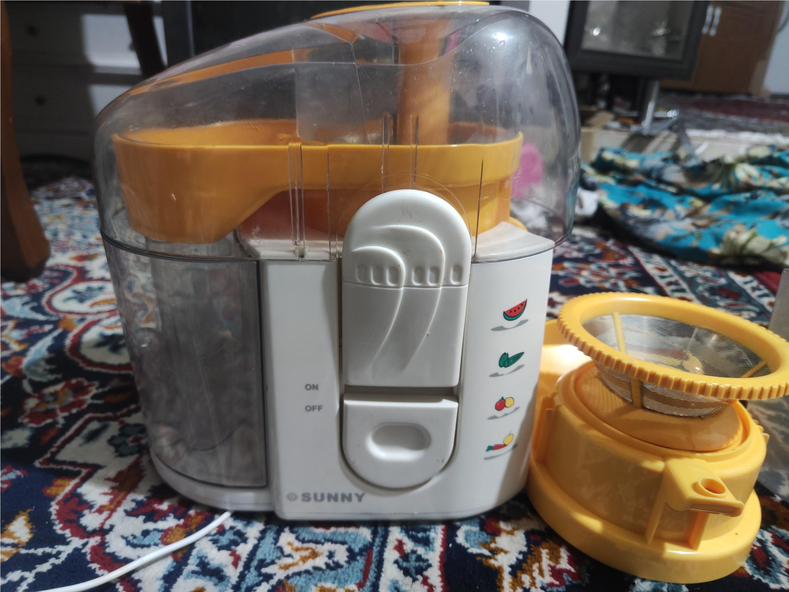 آبمیوه گیر برقی سانی