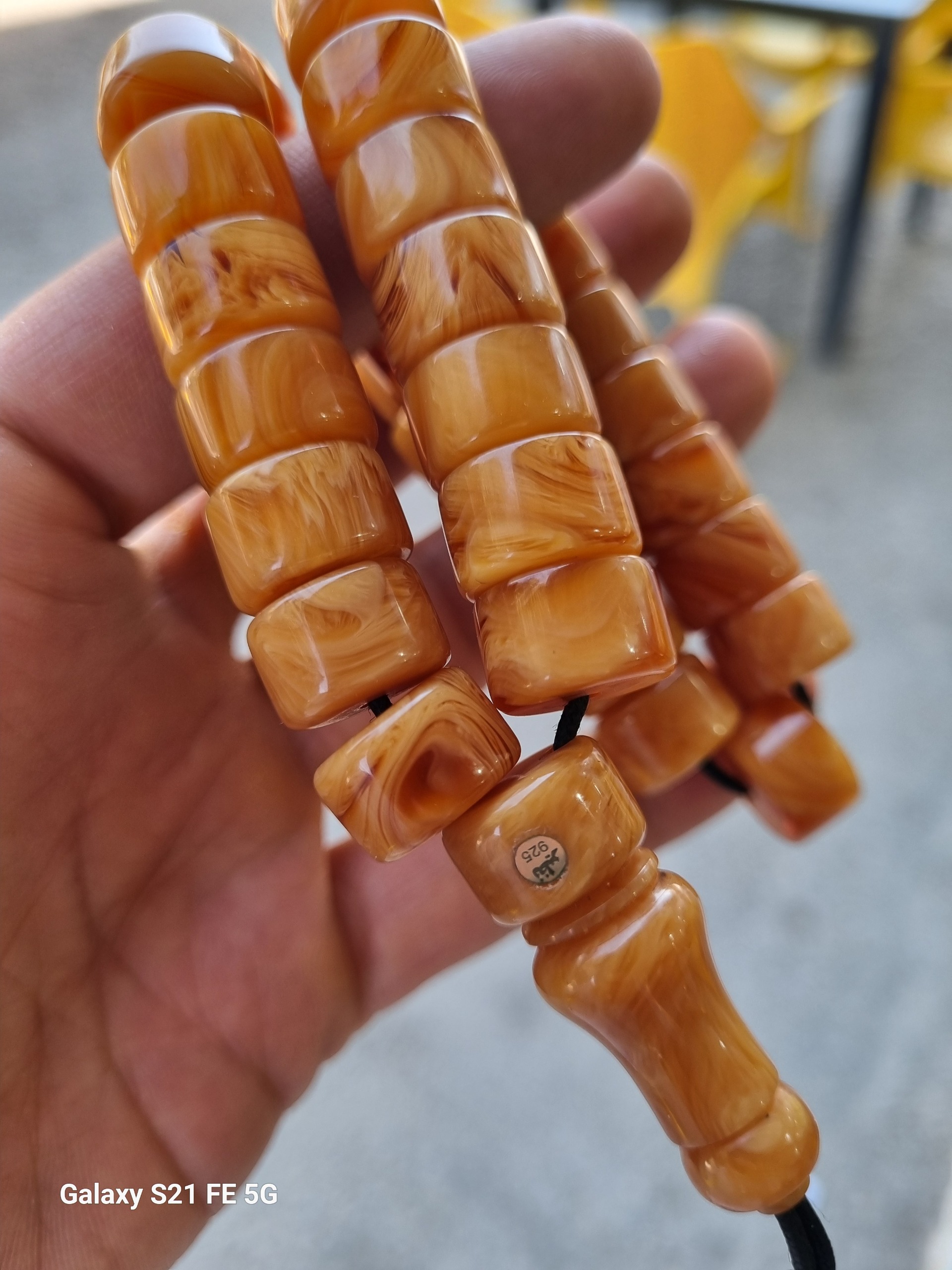 تسبیح کهربا مهر دار