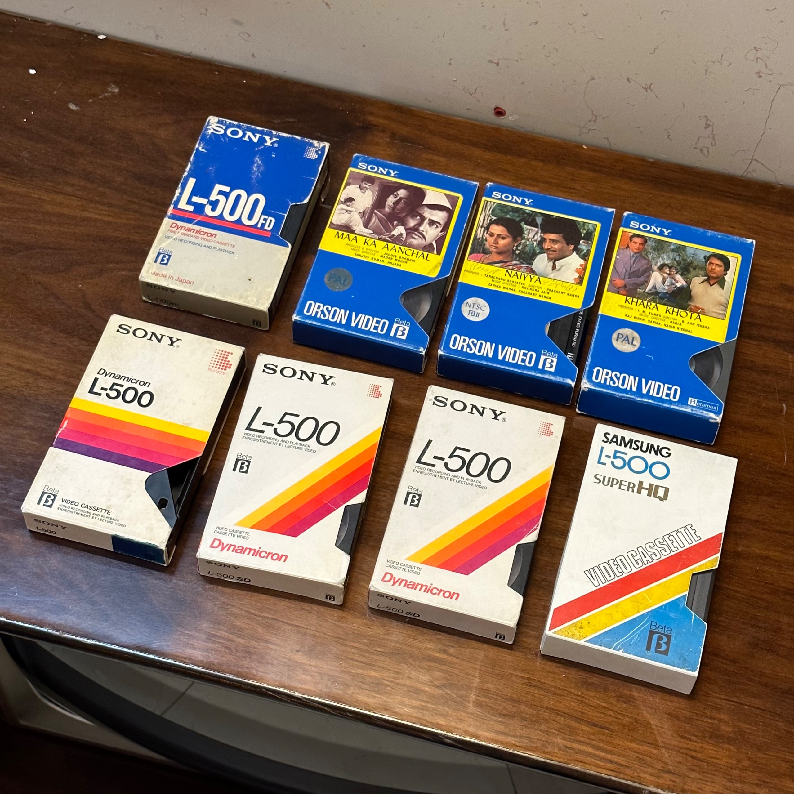 8 عدد نوار ویدیو VHS