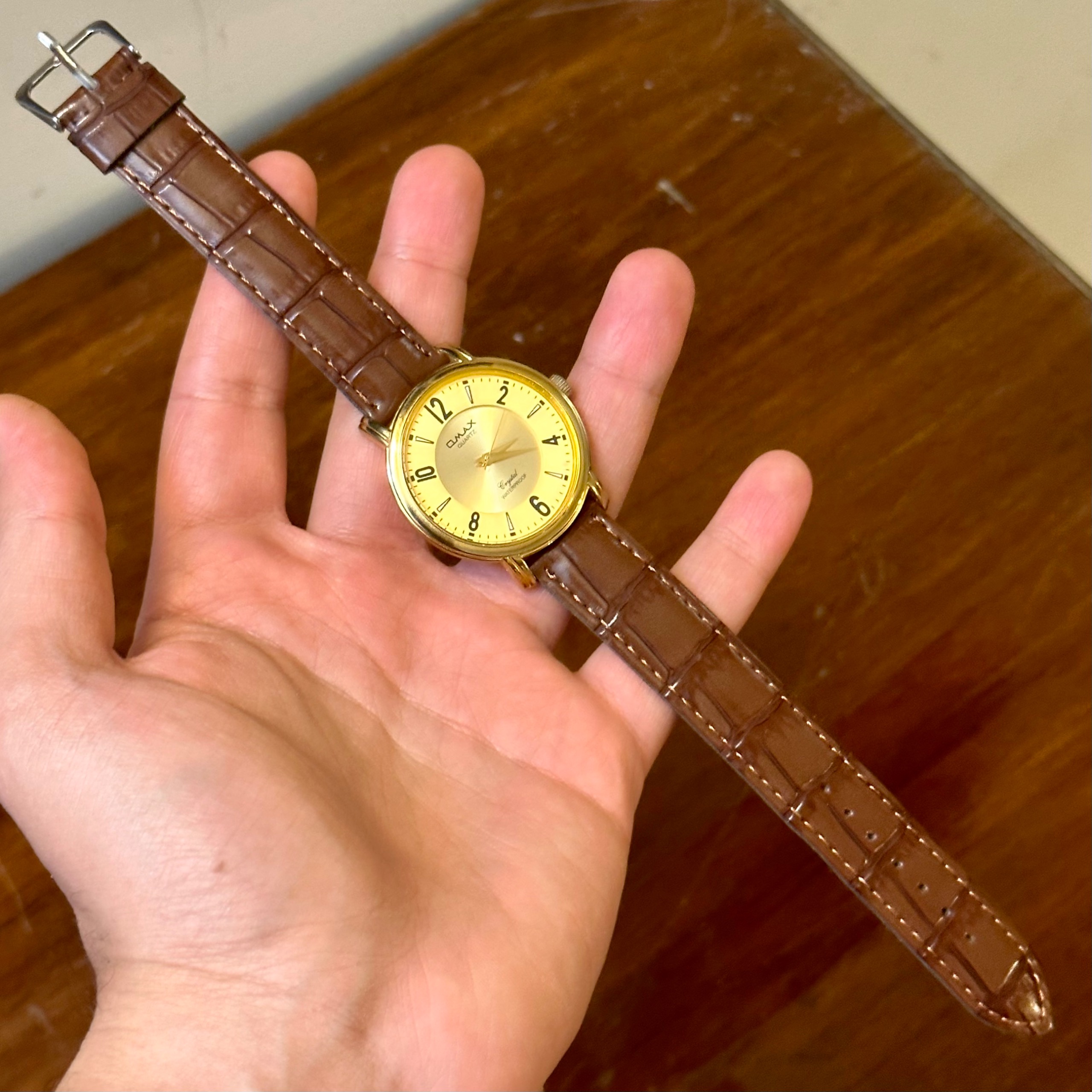 ساعت فوق کلکسیونی اوماکس هولوگرامی