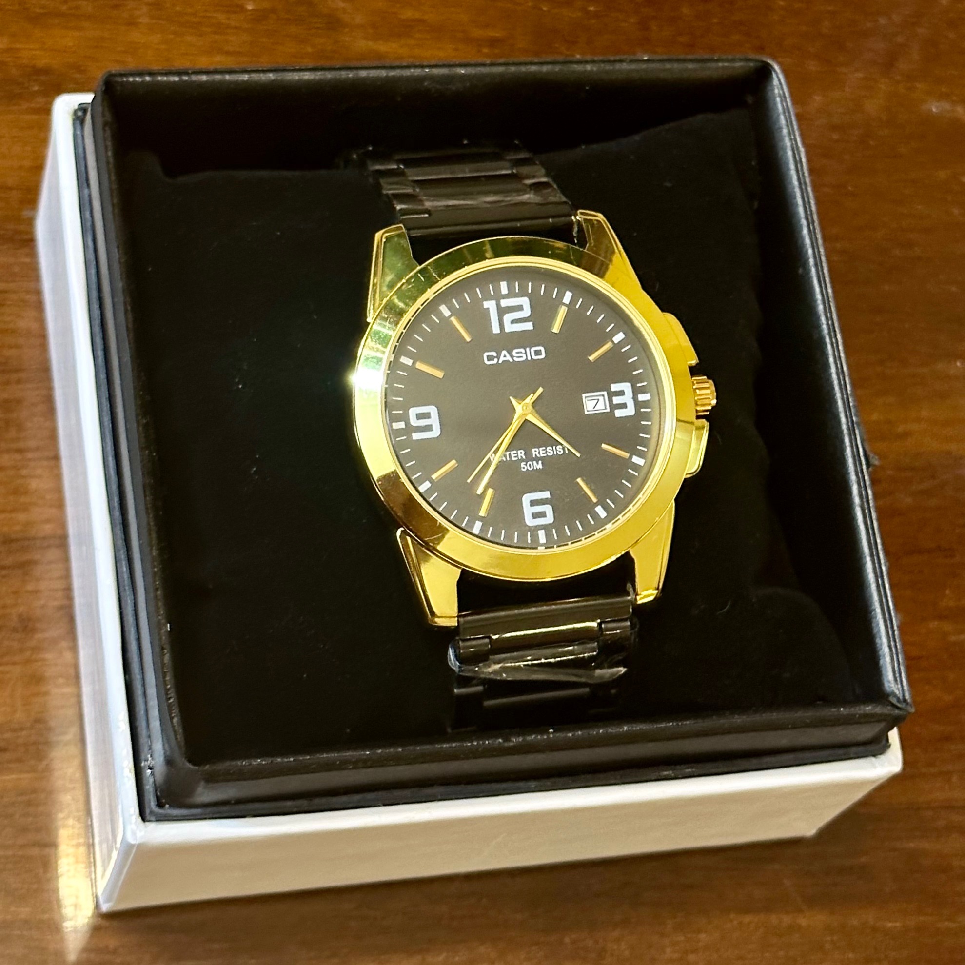 ساعت کاسیو تقویم دار همراه جعبه