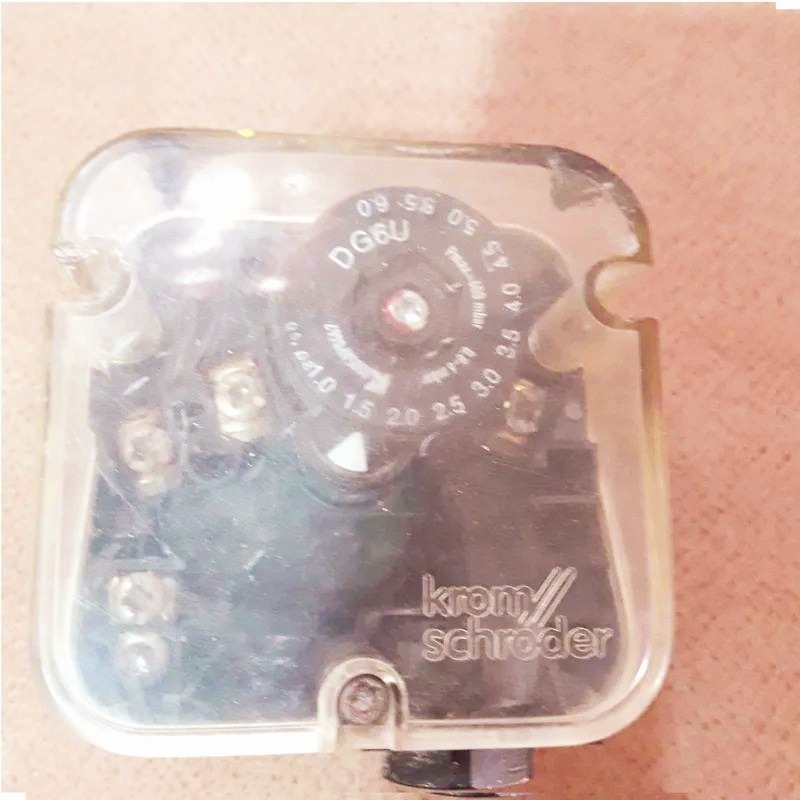 پرشرسوئیچ کروم شرودر kromschroder مدل DG50U-3Z